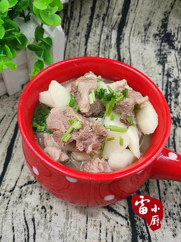 要長(zhǎng)壽吃羊肉，要健康喝羊湯，但有以下幾類人慎食，你都知道嗎？